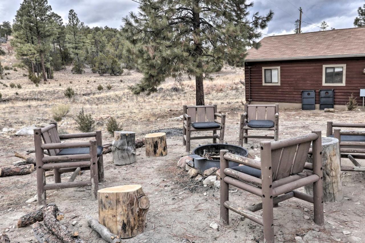 Cozy Heber-Overgaard Cabin With Fire Pit, Game Room! Exterior foto