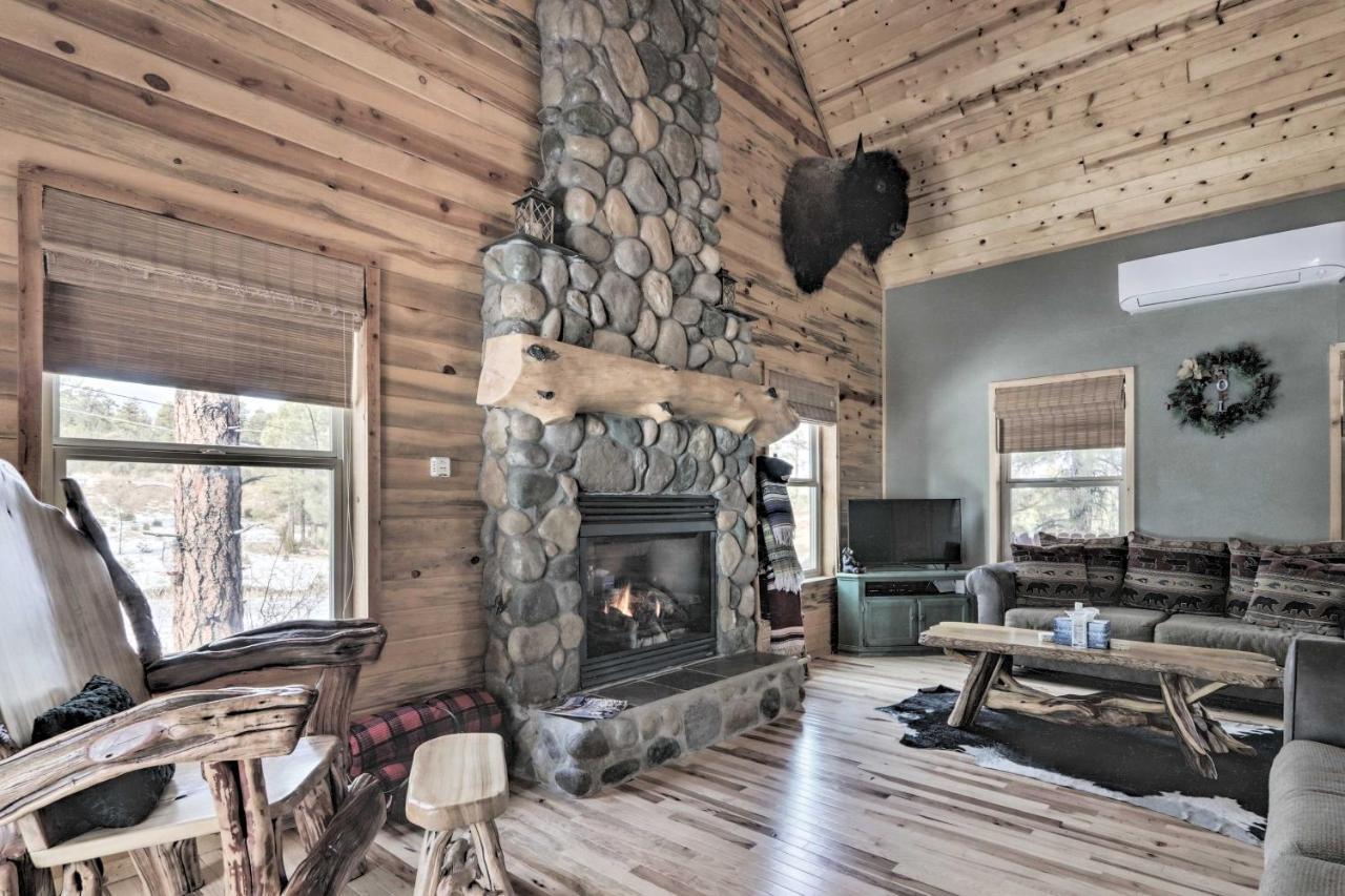 Cozy Heber-Overgaard Cabin With Fire Pit, Game Room! Exterior foto